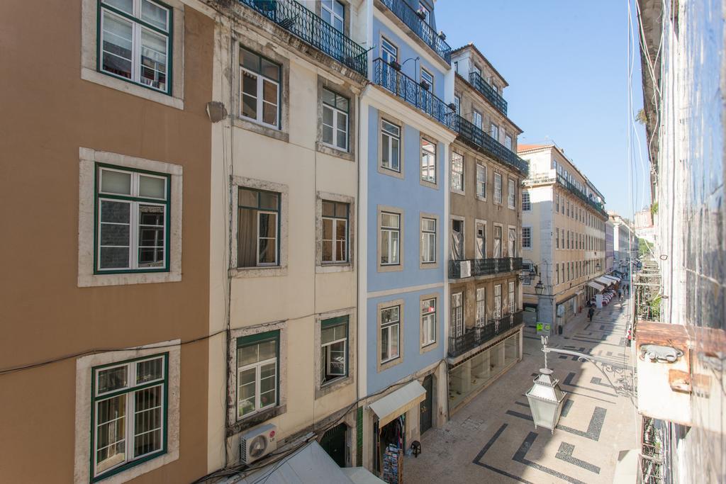 Center V